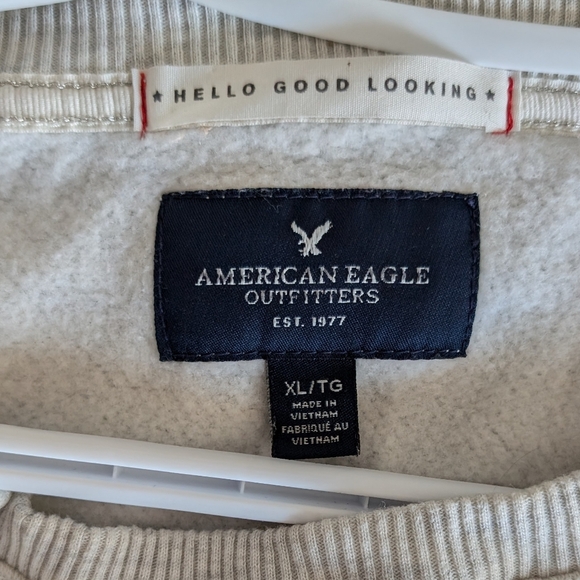 American Eagle Sequined Beaded Polar Bear Soft Cozy Gray Sweatshirt X-Large - Picture 3 of 3